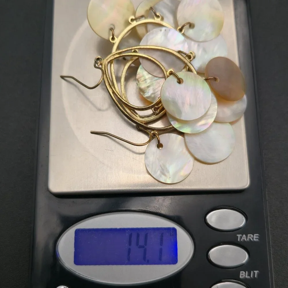 Gold Plated White Cream Handmade Shell Dangle Earrings B921 - Picture 5 of 5